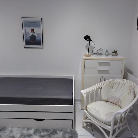 Studio Charmant Canape Lit Netflix Prime Video Wifi Dazn Гавр Экстерьер фото