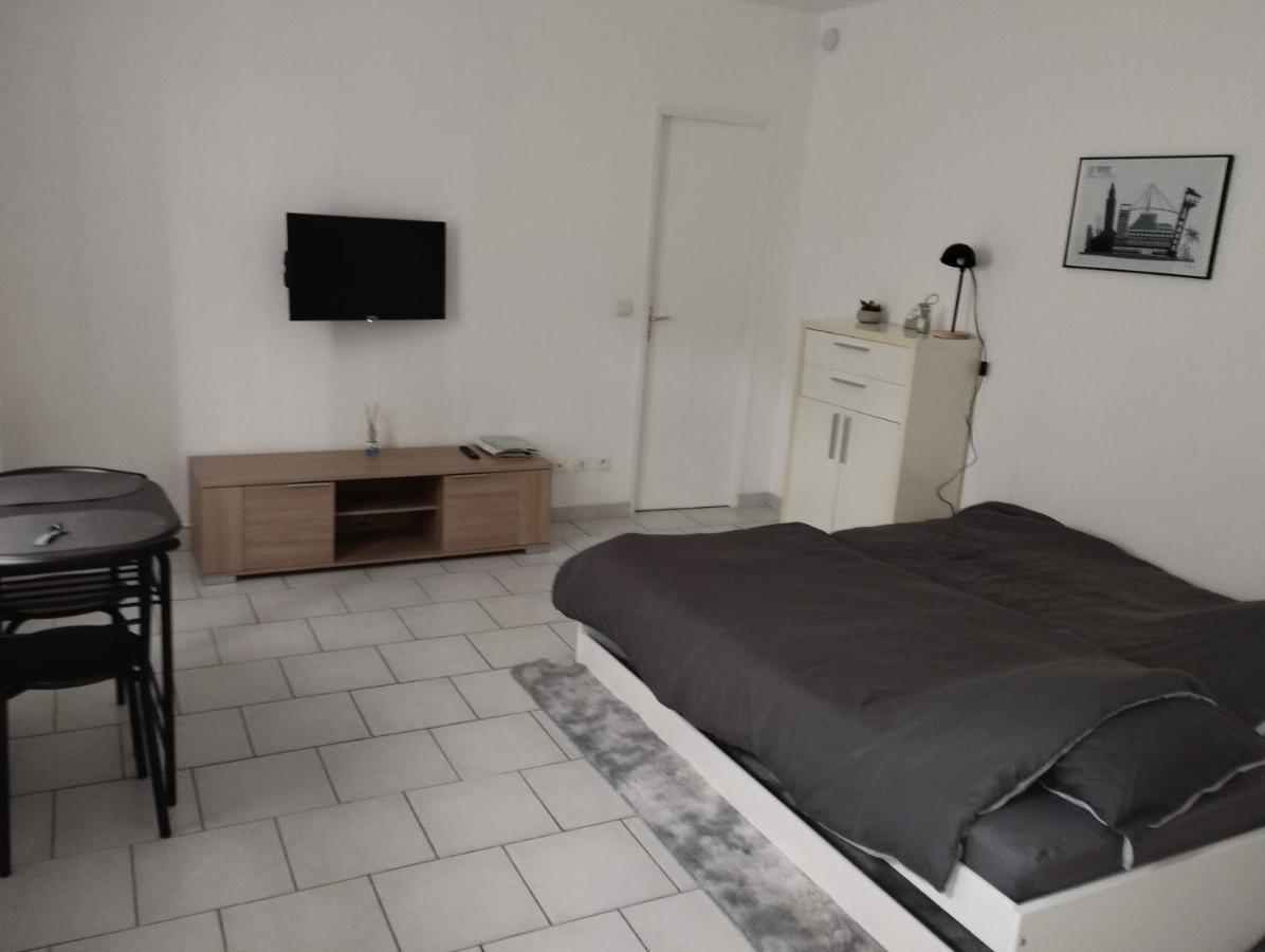 Studio Charmant Canape Lit Netflix Prime Video Wifi Dazn Гавр Экстерьер фото